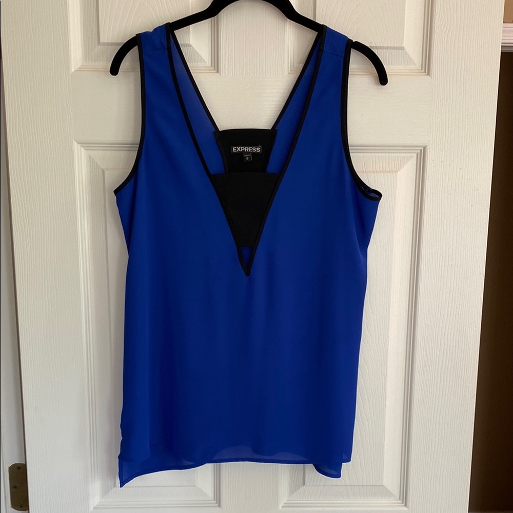 Express Women's Key Hole V-Neck Tank Top